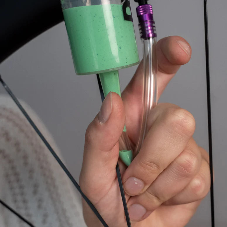 Σύριγγα για το προληπτικό υγρό DYNAMIC HECTOR THE INJECTOR