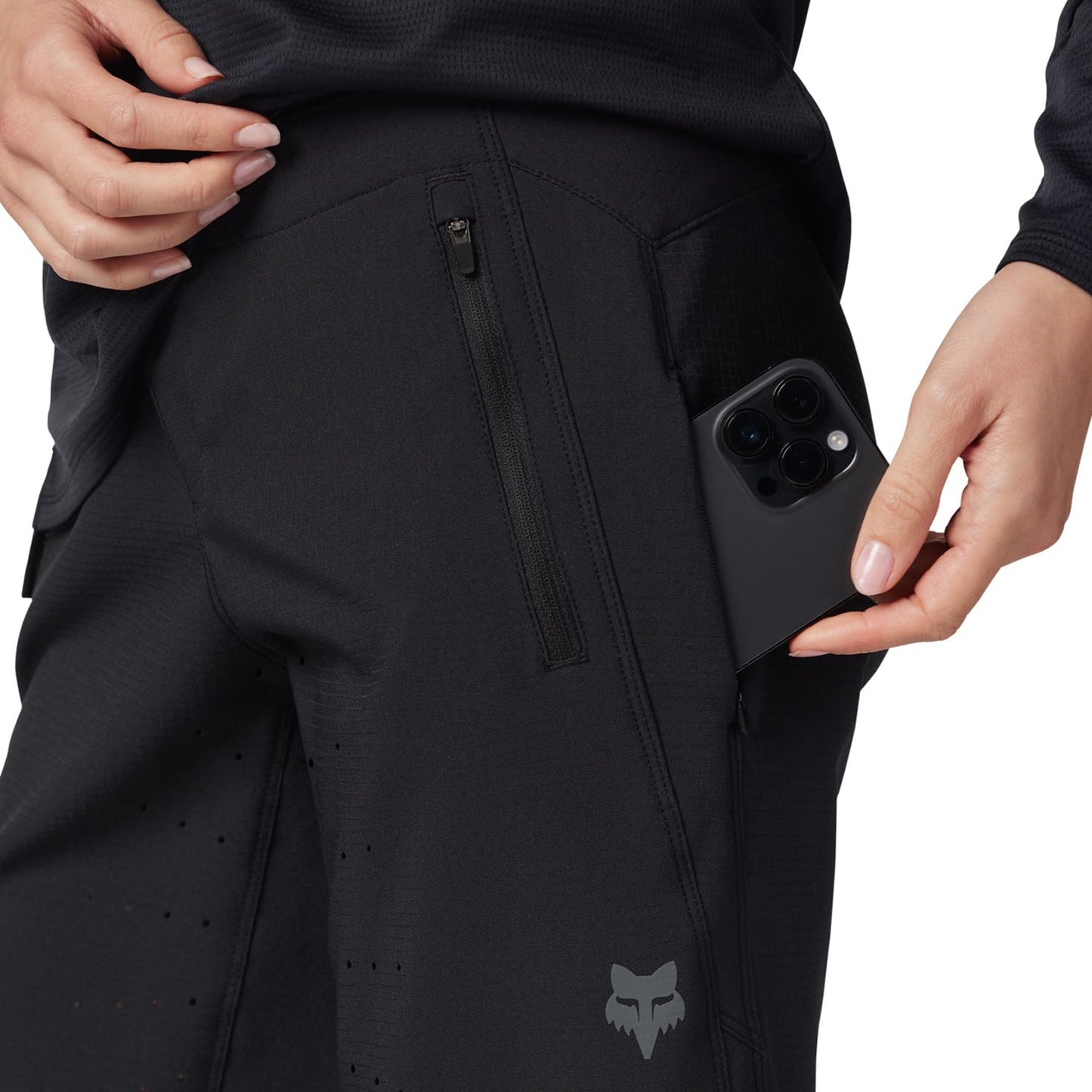FOX DEFEND Women's Short Black 2025