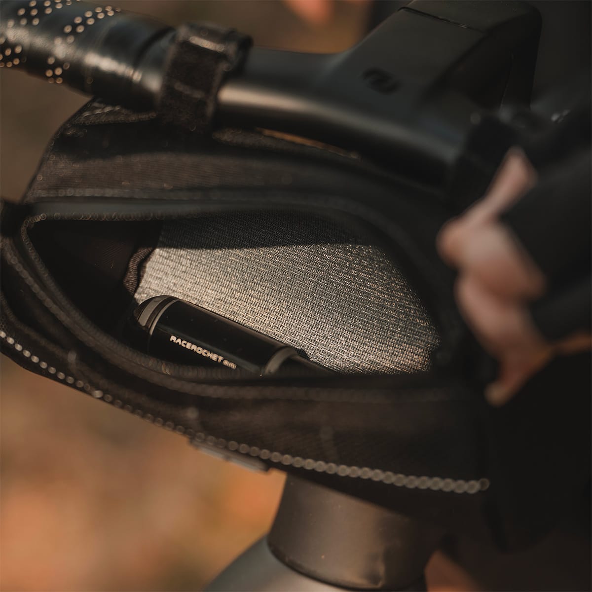 Τσάντα τιμονιού TOPEAK TUBULAR BARBAG SLIM 1,5 L Μαύρο