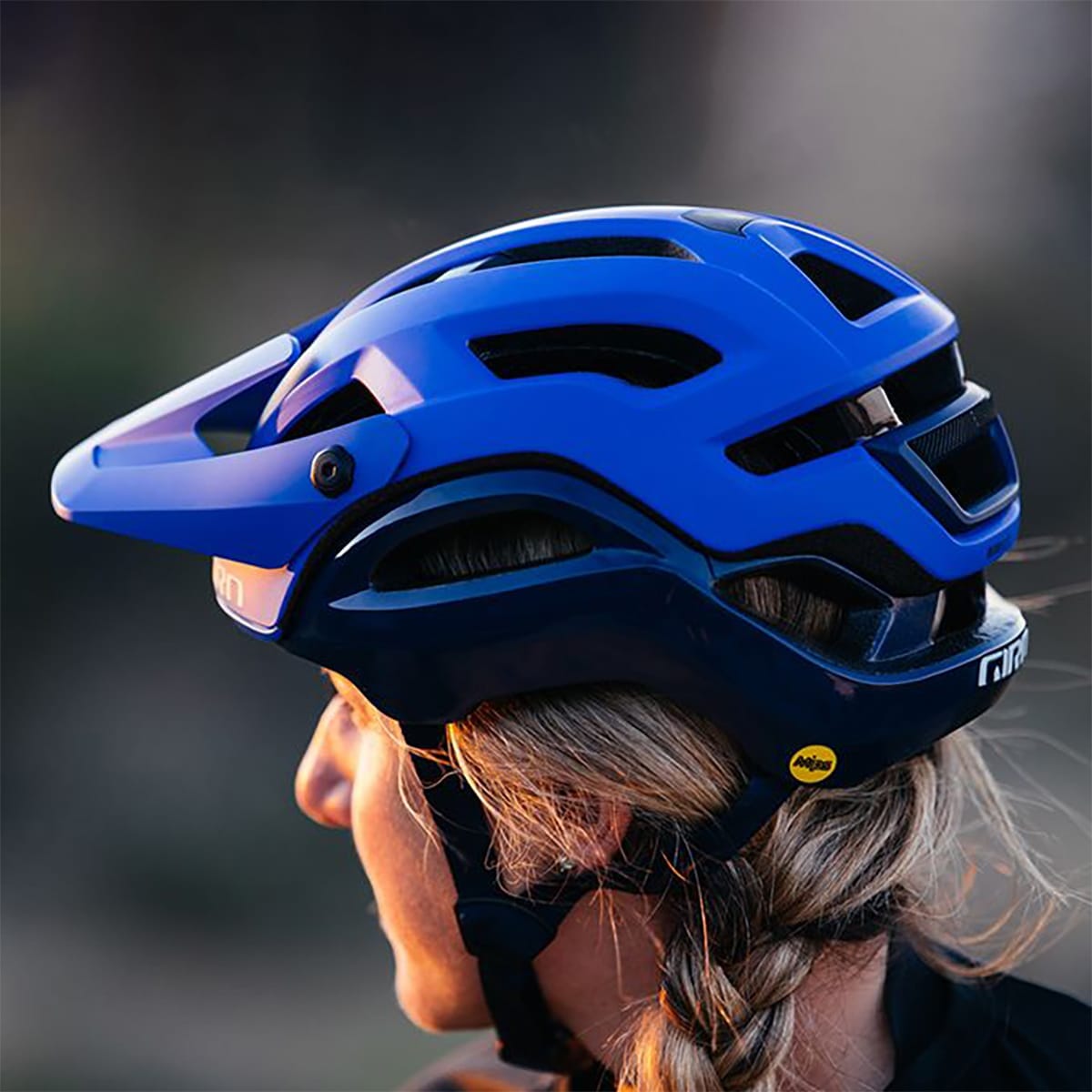 Κράνος MTB GIRO MANIFEST MIPS Γκρι