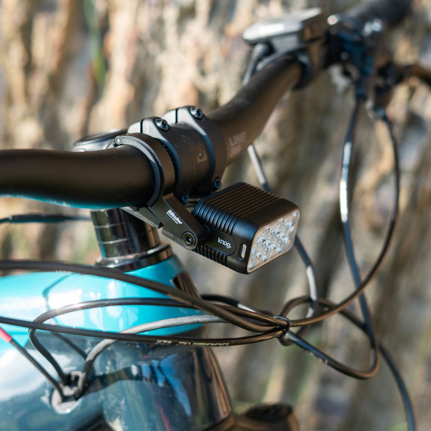 Μπροστινός φωτισμός KNOG BLINDER E 2300