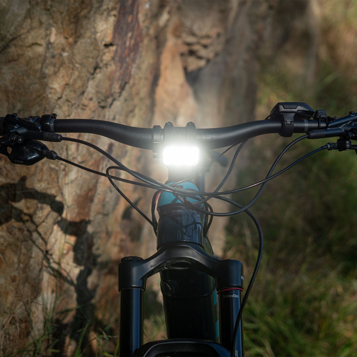 Μπροστινός φωτισμός KNOG BLINDER E 2300