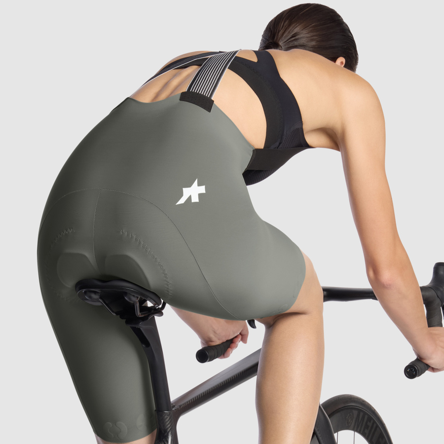 ASSOS DYORA R S11 Γυναικείο χακί Bibshort