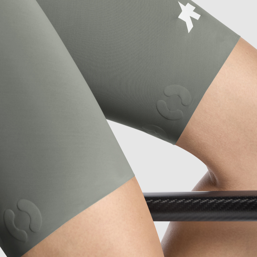ASSOS DYORA R S11 Γυναικείο χακί Bibshort