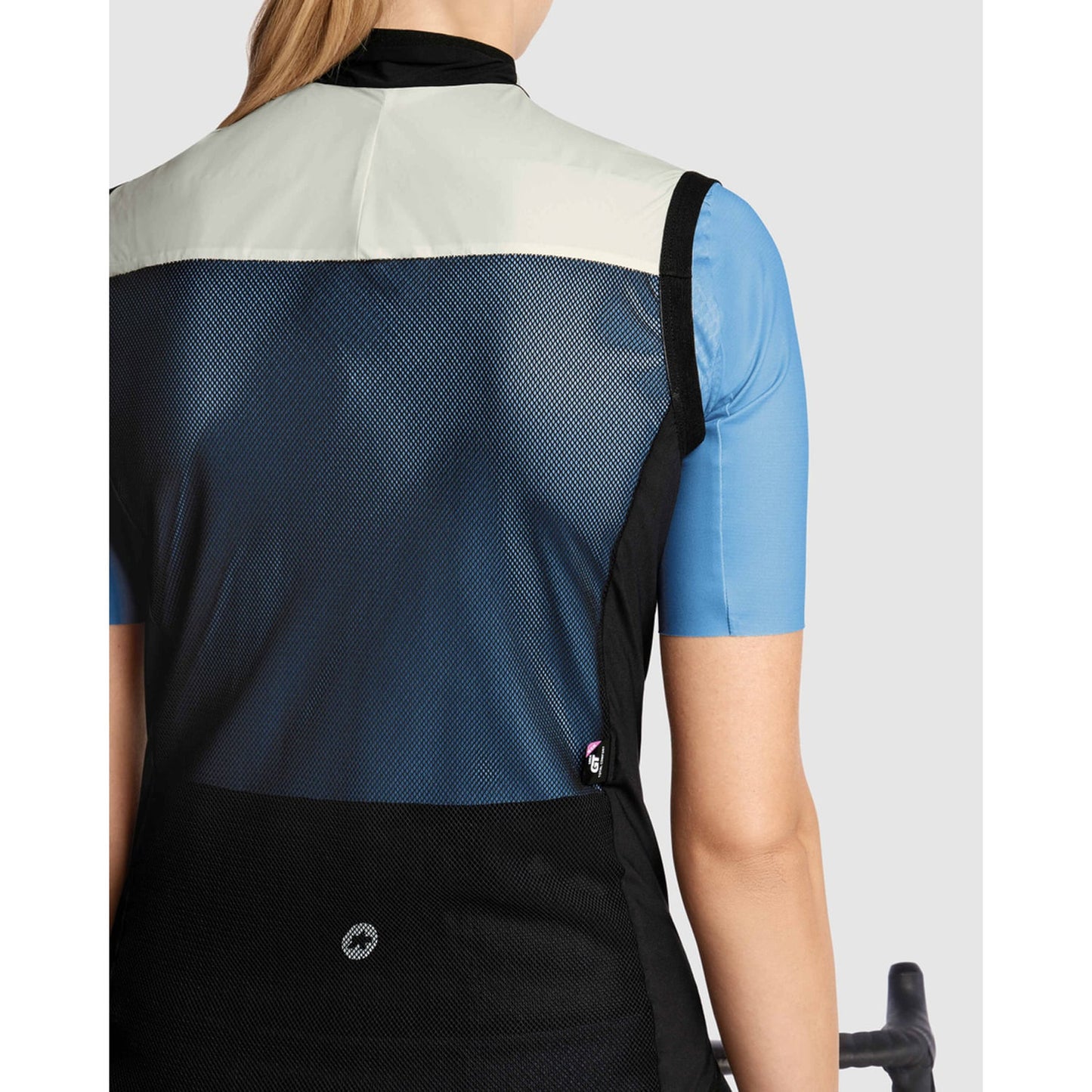 ASSOS UMA GT WIND C2 Γυναικείο μπεζ αμάνικο μπουφάν