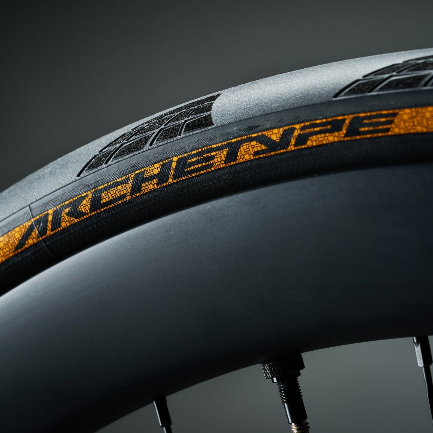 CONTINENTAL ARCHETYPE TDF 2025 700x30c Tubeless Ready Μαύρο ελαστικό - Περιορισμένη έκδοση