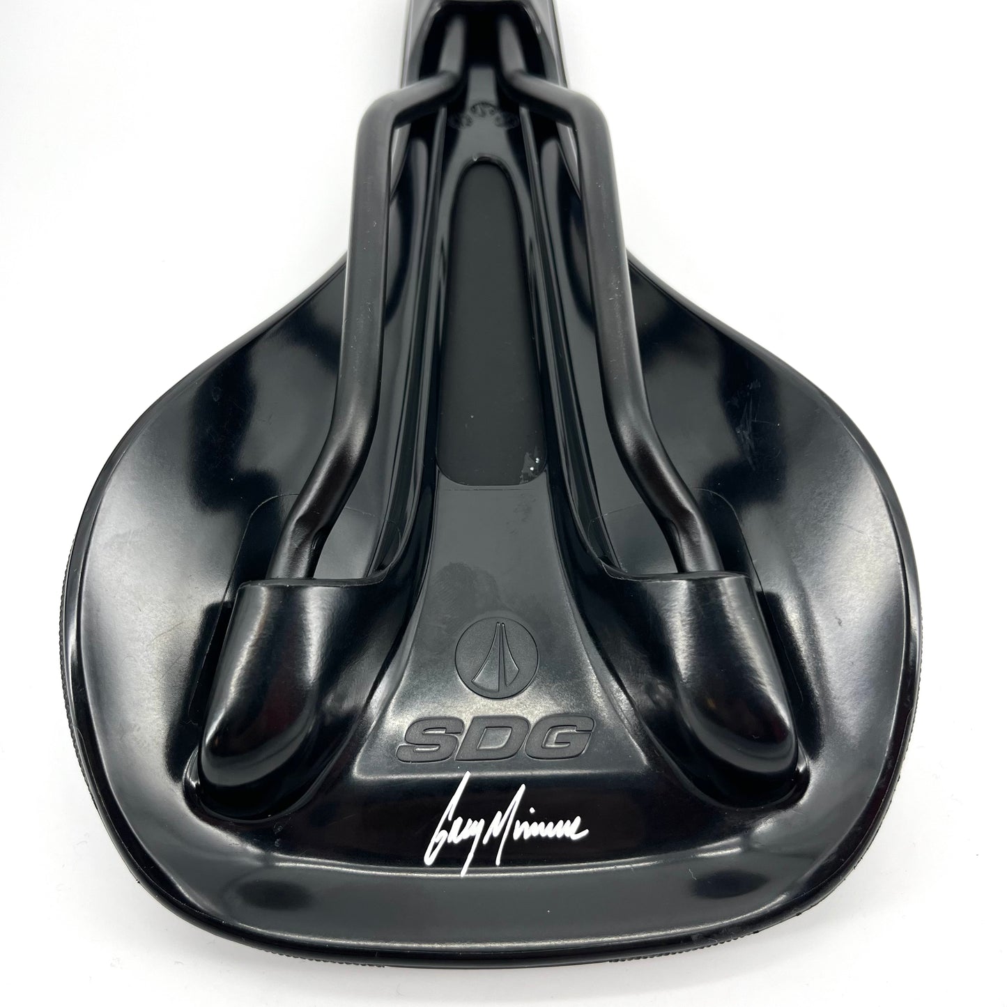 CAST WIN MILL σέλα Greg Minnaar Υπογραφή Rails Lux Alloy