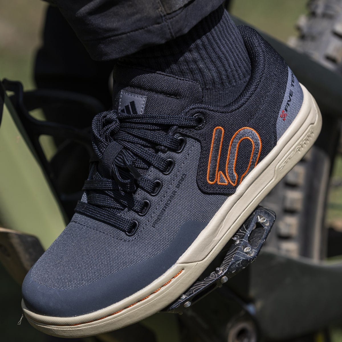 ADIDAS FIVE TEN FREERIDER PRO CANVAS Γυναικεία παπούτσια MTB Γκρι/Μαύρο 2025
