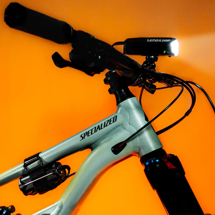 LEZYNE INFINITE LIGHT POWER PACK + μπαταρία
