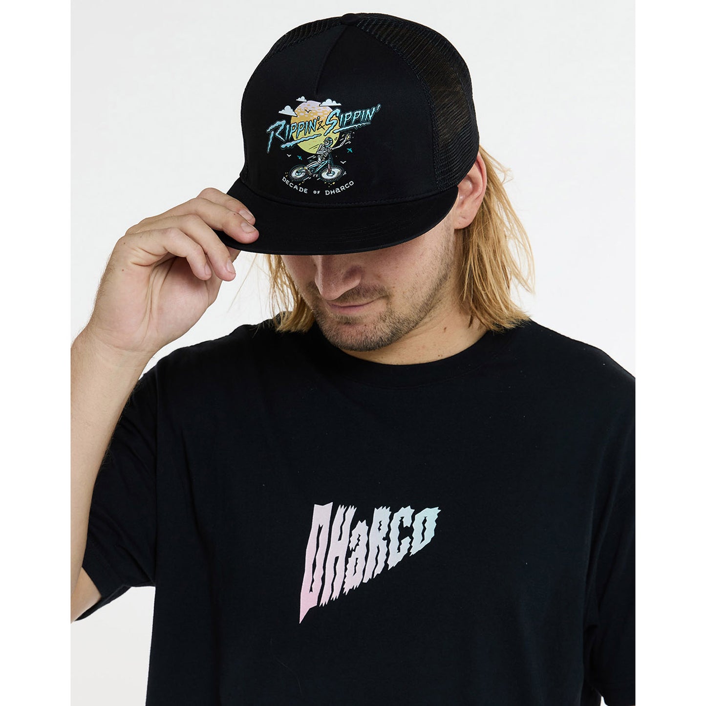 DHARCO FLAT BRIM TRUCKER RIPPIN AND SIPPIN Καπέλο μαύρο