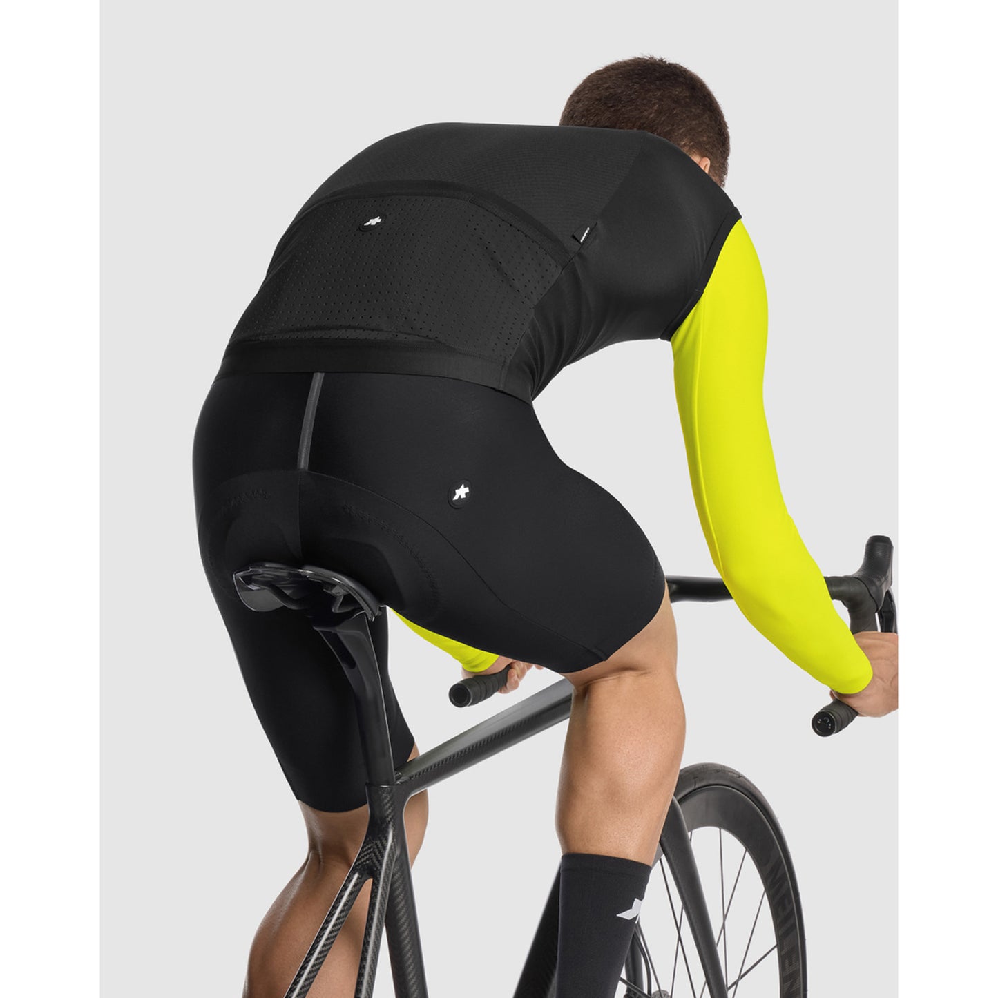 ASSOS EQUIPE R S11 Μαύρη σειρά αμάνικο σακάκι