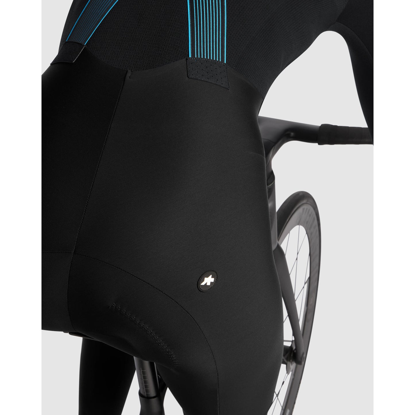 ASSOS DYORA R S11 Γυναικεία μαύρη σειρά Bib Tight