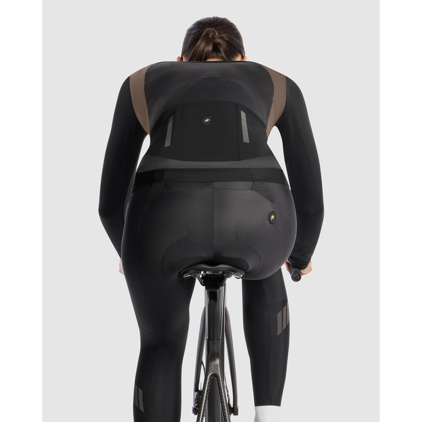 ASSOS UMA GTV S11 Γυναικείο μπουφάν Terra Sand