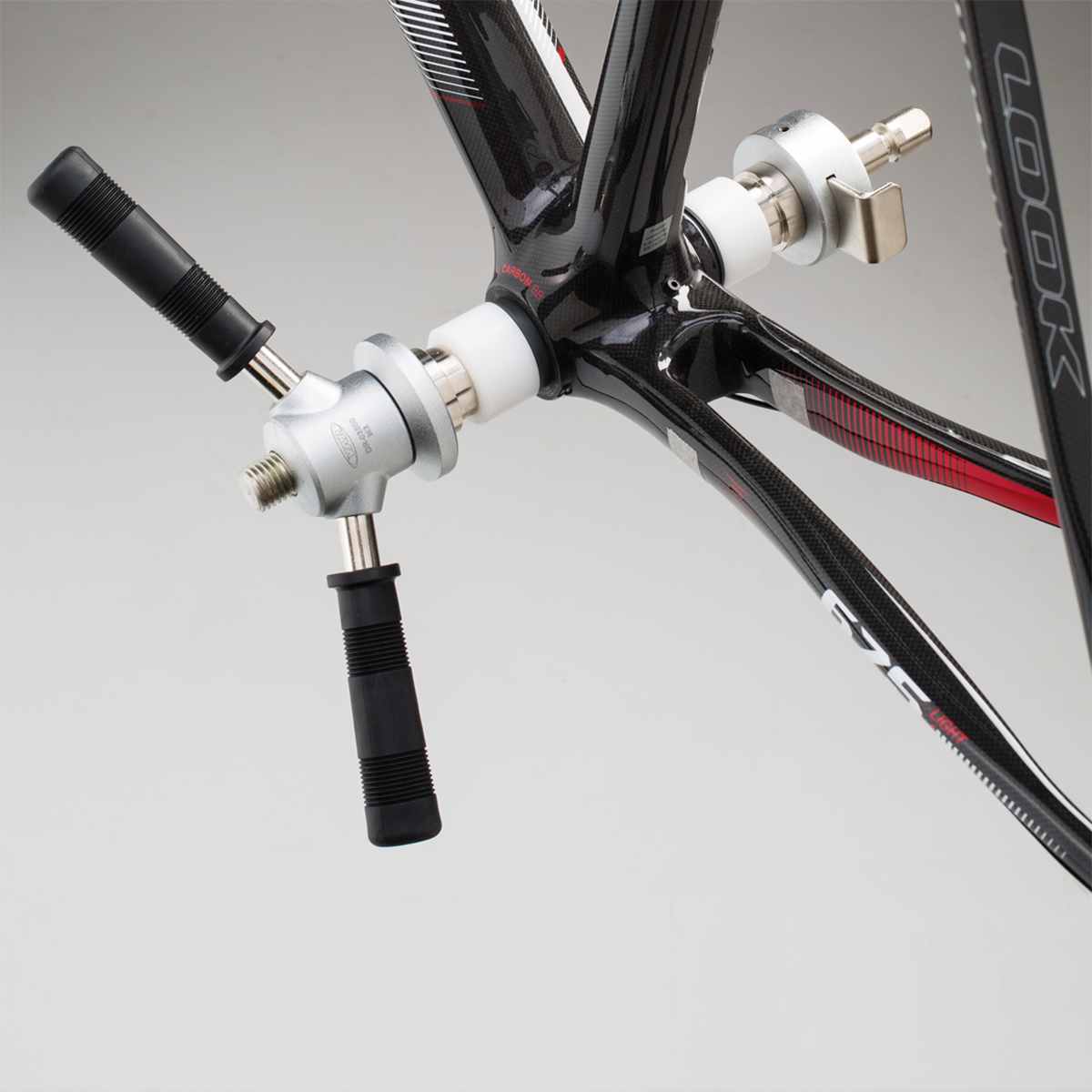 Πρέσα διεύθυνσης και ρουλεμάν VAR DR-03500