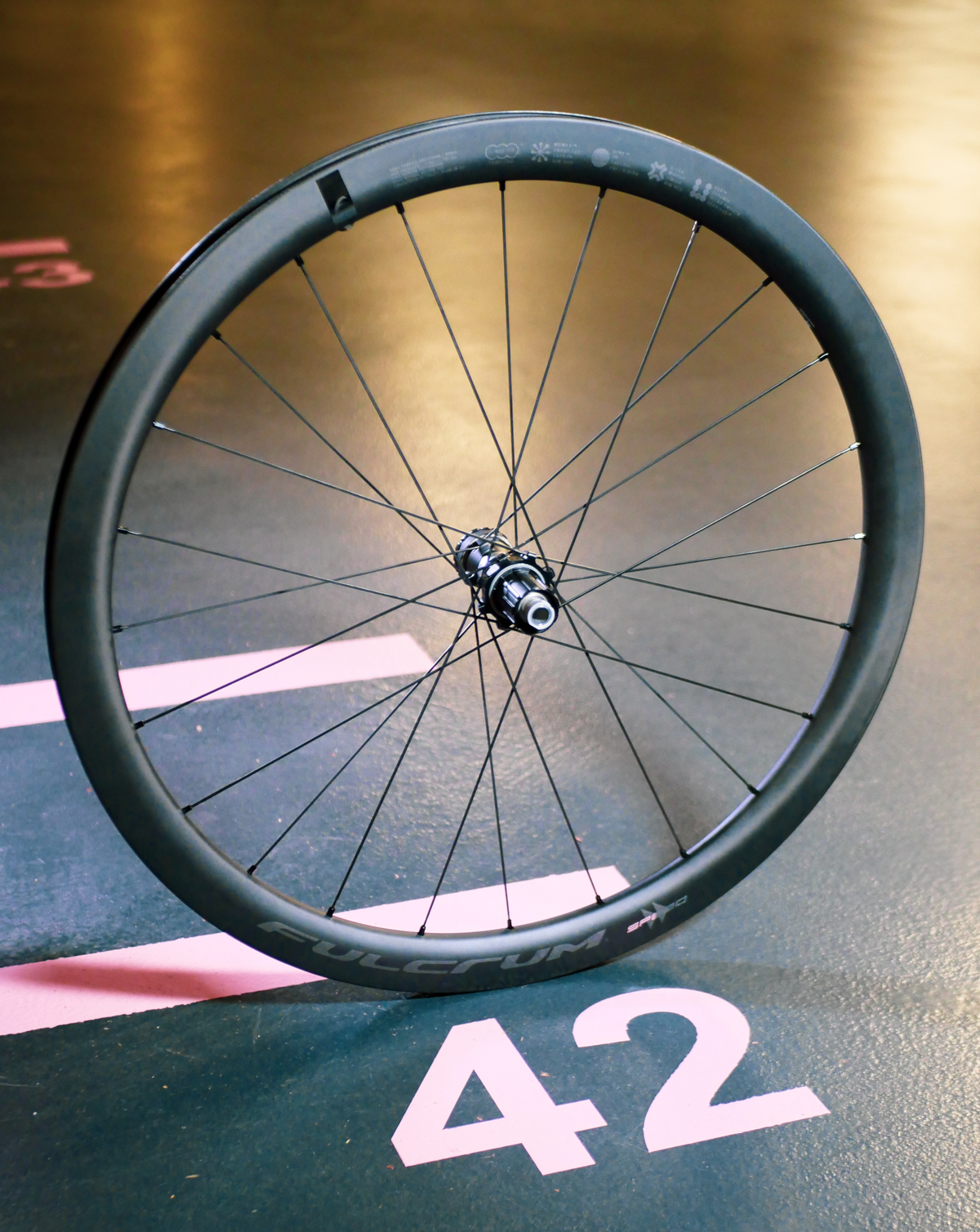 Ζεύγος τροχών FULCRUM SPEED 42 Tubeless Ready (Κεντρικό κλείδωμα)