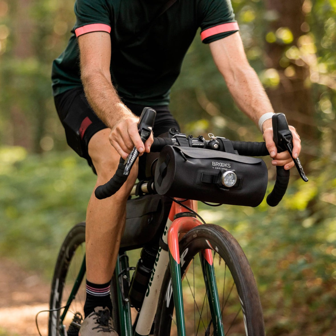 Handlebar bag BROOKS SCAPE POUCH 3L Green