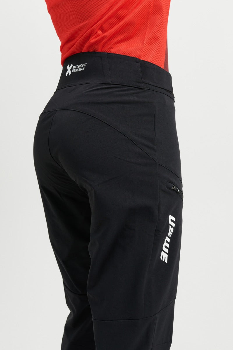 Women's USWE SKRUBB Pants Black