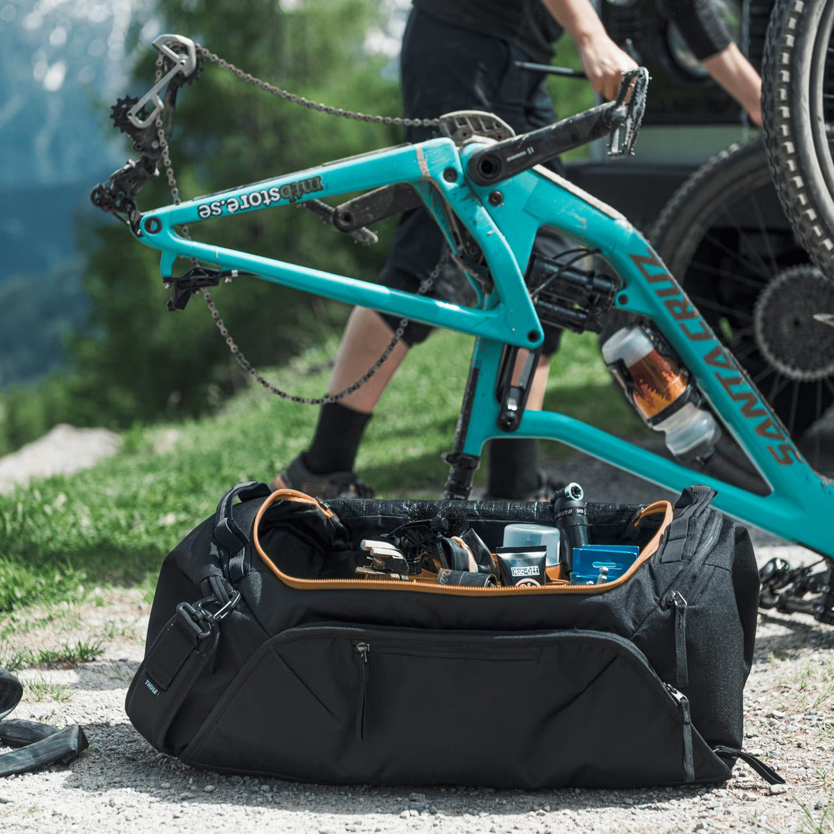 Ταξιδιωτική τσάντα THULE ROUNDTRIP 55 L Μαύρο