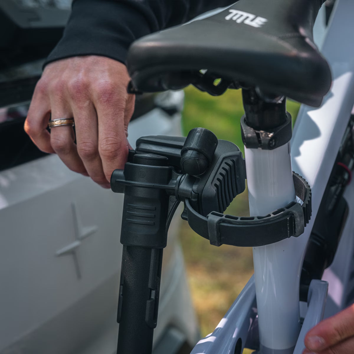 THULE VELOLITE 1 Bike Carrier on Hitch