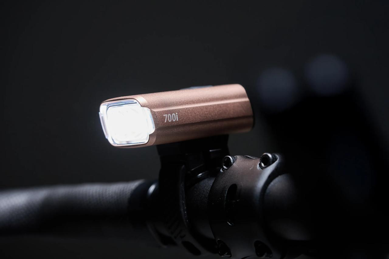 BBB NANOSTRIKE 700i Μπροστινός φωτισμός