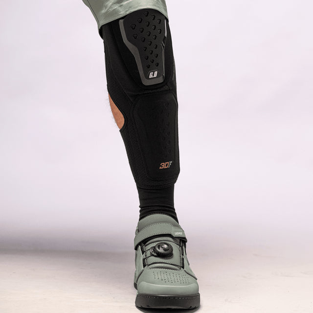 LEATT 6.0 EVO EXT kneepads Black