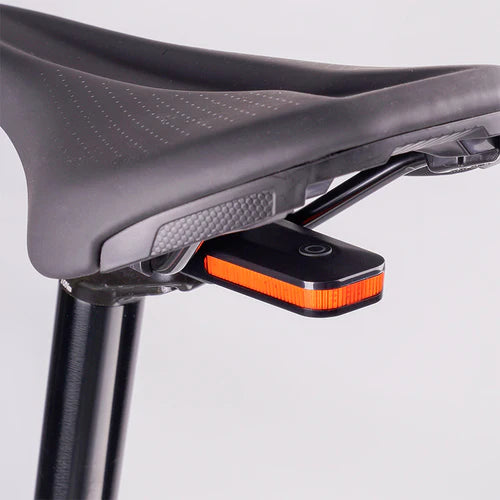 Πίσω φωτισμός RAVEMEN CL01