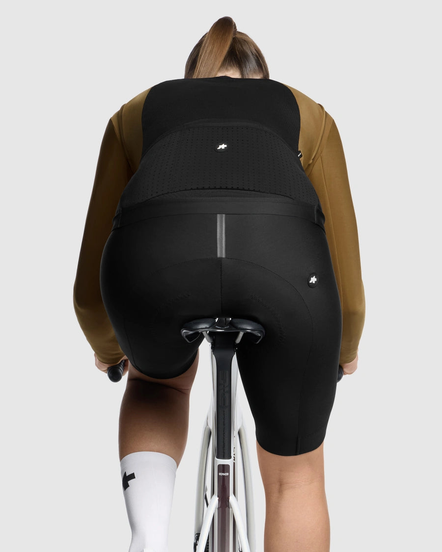 ASSOS DYORA R SPRING FALL S11 Γυναικείο αμάνικο μπουφάν Jupiter Gold