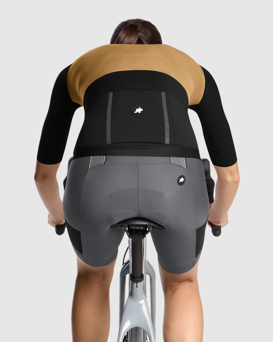 ASSOS TACTICA POST RIDE T5 Γυναικείο κοντομάνικο κλασσικό τζέρσεϊ από άργιλο