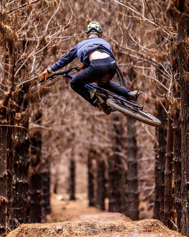 DHARCO ATHER Pants Black