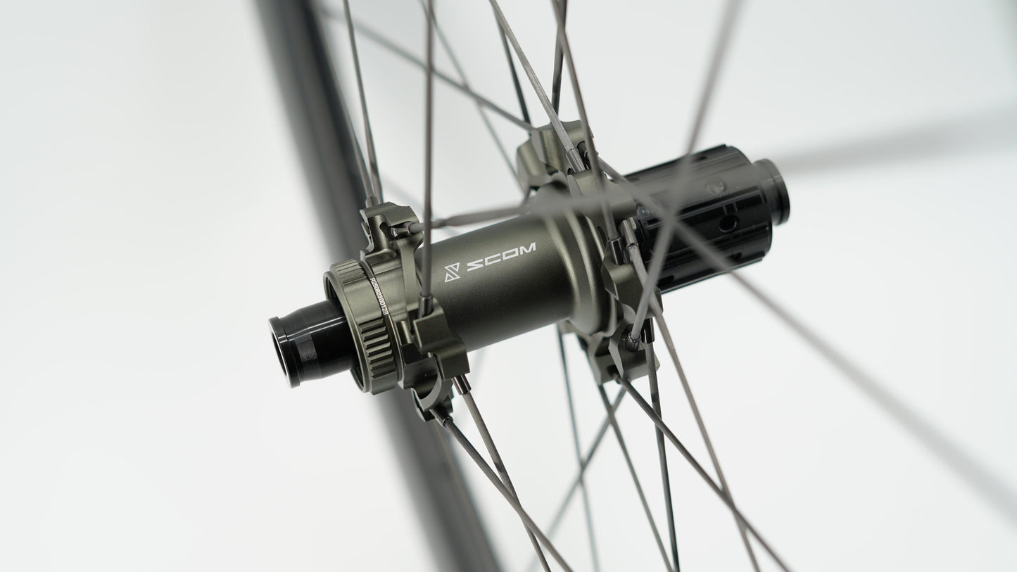 Ζεύγη τροχών SCOM ULTRA 50 Tubeless Ready (Center Lock)