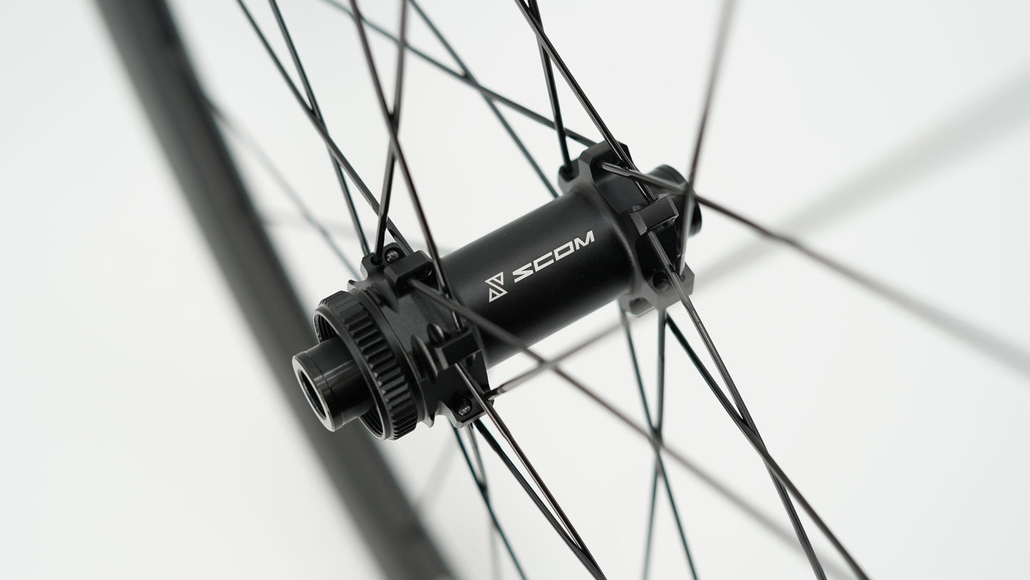 Ζεύγος τροχών SCOM CORSA 45 Tubeless Ready (Center Lock)