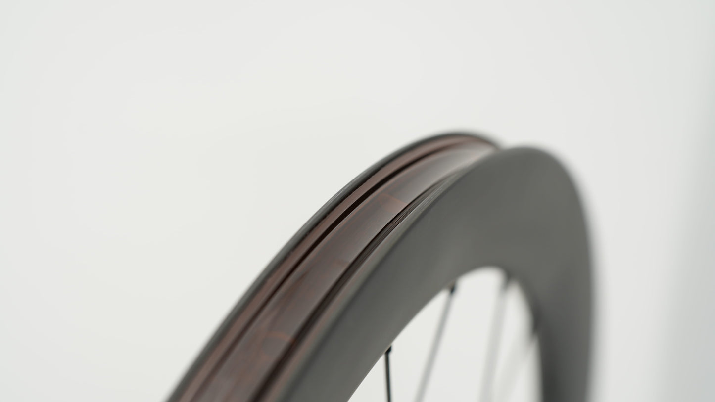 Ζεύγος τροχών SCOM CORSA 45 Tubeless Ready (Center Lock)