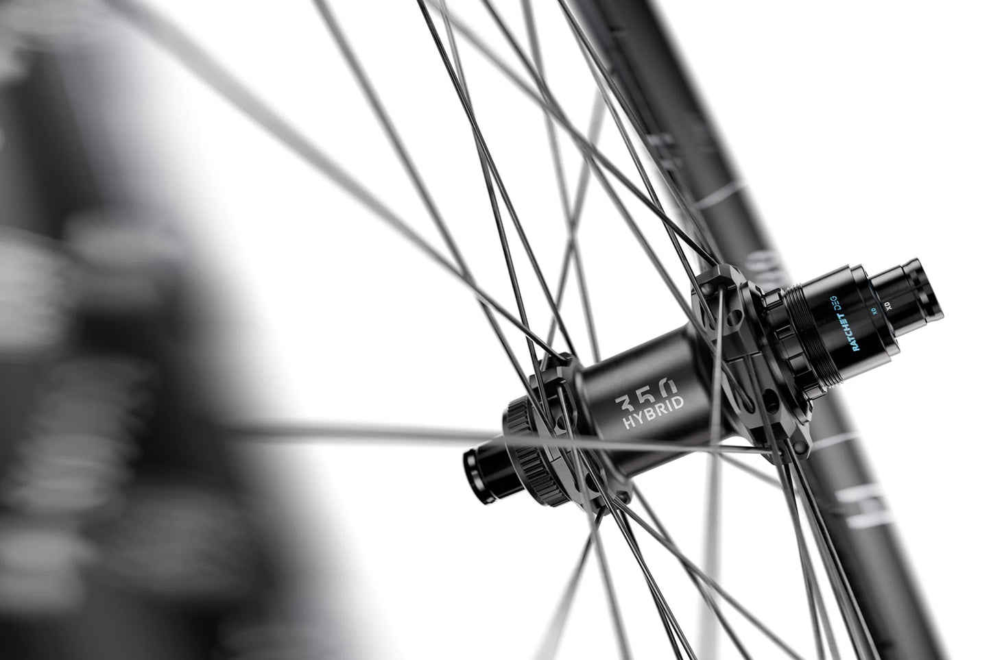 DT SWISS HX 1700 SPLINE 30 mm 27,5" 12x148 mm Boost πίσω τροχός