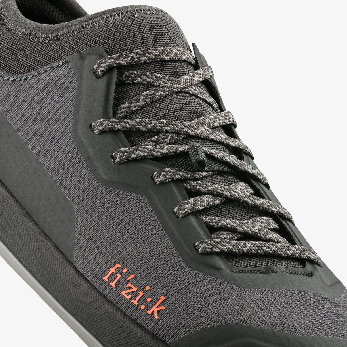 FIZIK VERSOR 2 FLAT Mountain Bike Shoes, Gray/Black