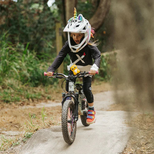 G-FORM PRO-X4 Παιδικά προστατευτικά αγκώνα Μαύρο