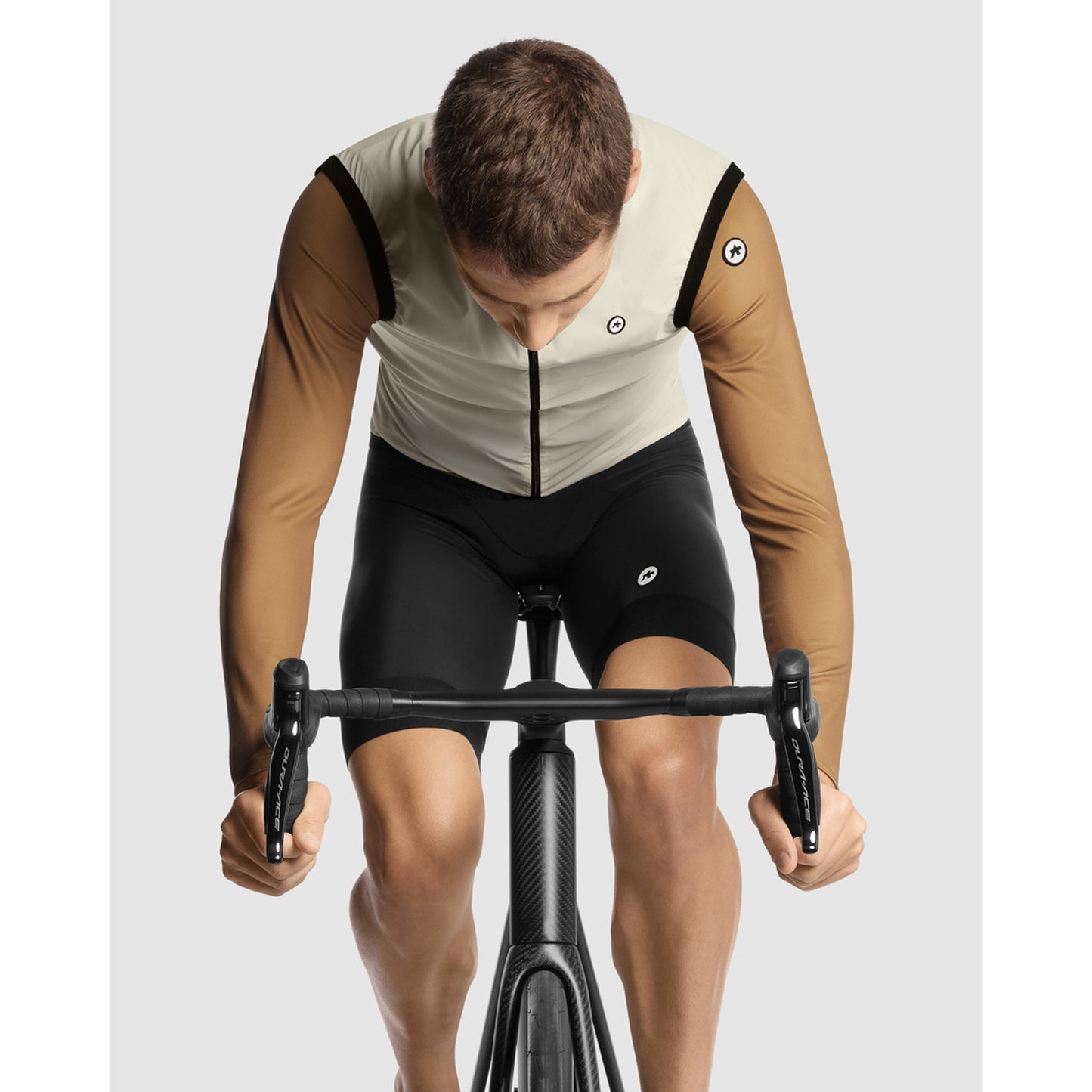 ASSOS MILLE GT Wind C2 Moon Sand Αμάνικο μπουφάν χωρίς μανίκια