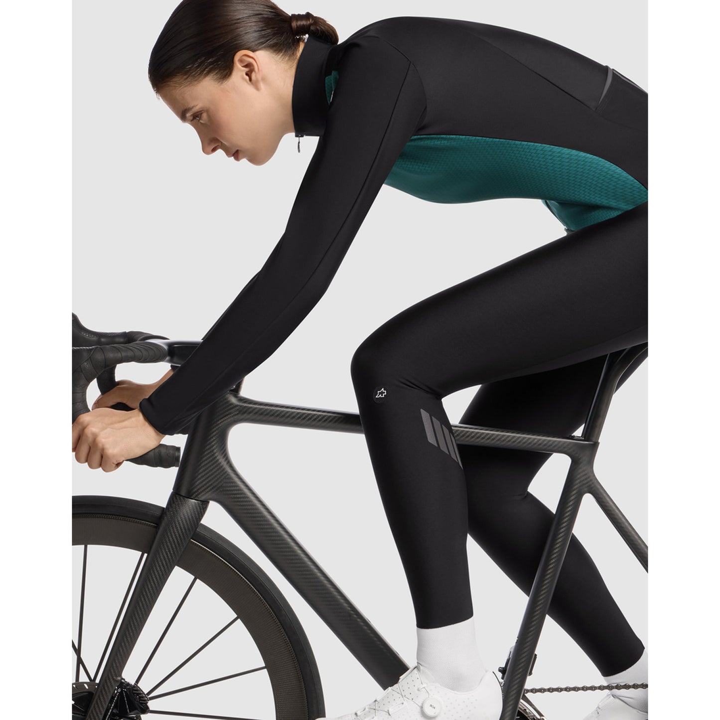ASSOS UMA GT HASHOOGI S11 Γυναικείο πράσινο μπουφάν Foundation