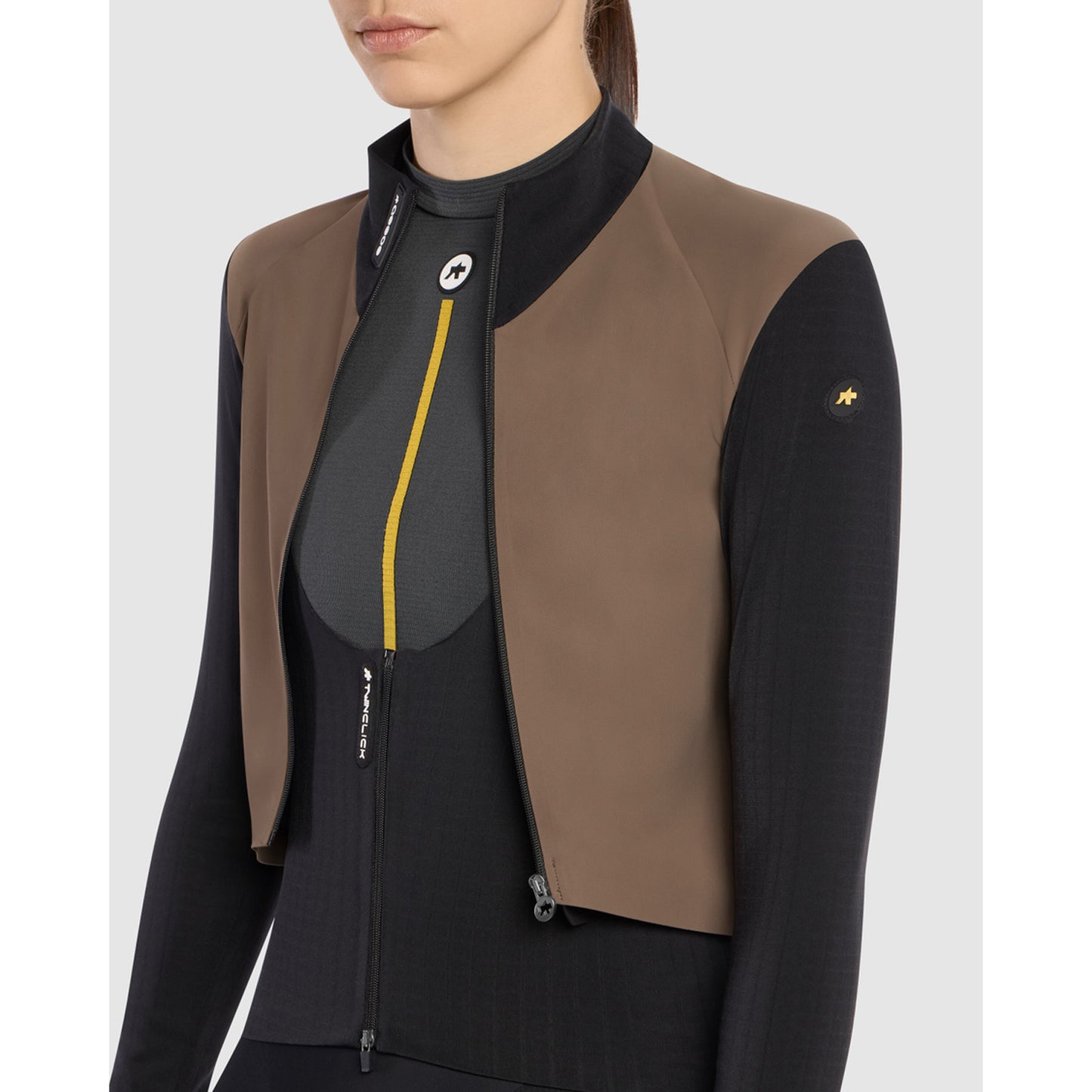ASSOS UMA GTV S11 Γυναικείο μπουφάν Terra Sand