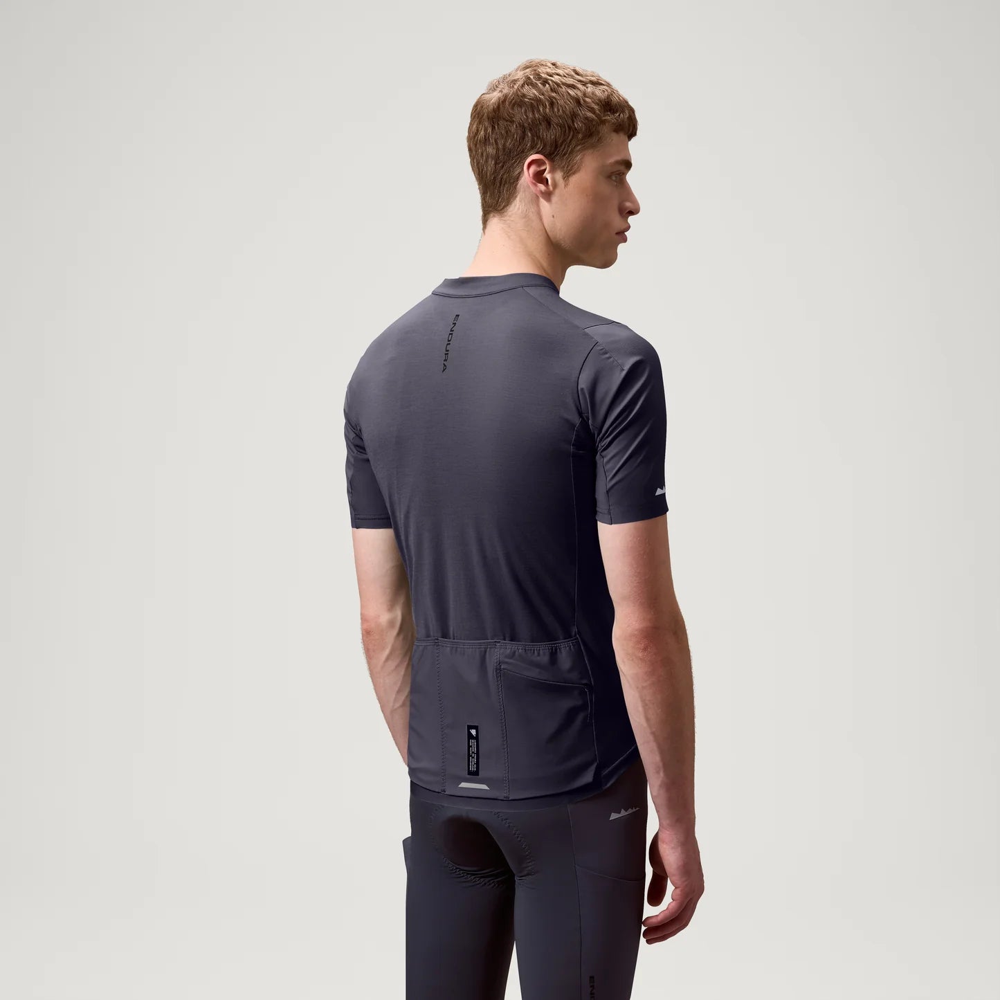 ENDURA ALLTRACK RIDE Κοντομάνικο Carbon Old Seed Jersey με κοντό μανίκι