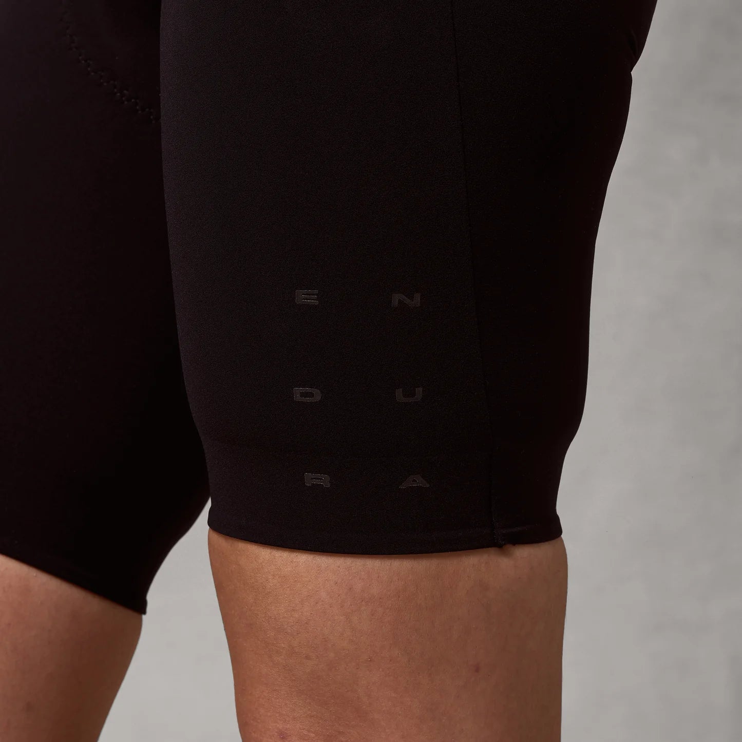 Γυναικεία ENDURA PRO SL POWER Bib Tight Μαύρο