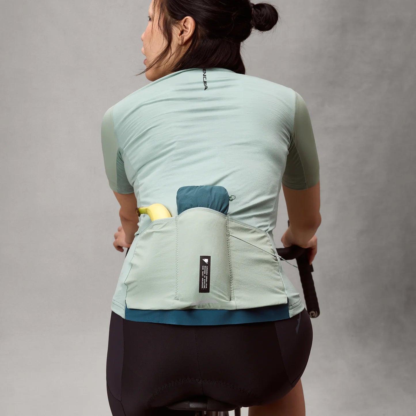 ENDURA ALLTRACK RIDE Women's Short Sleeve Jersey Sage Green