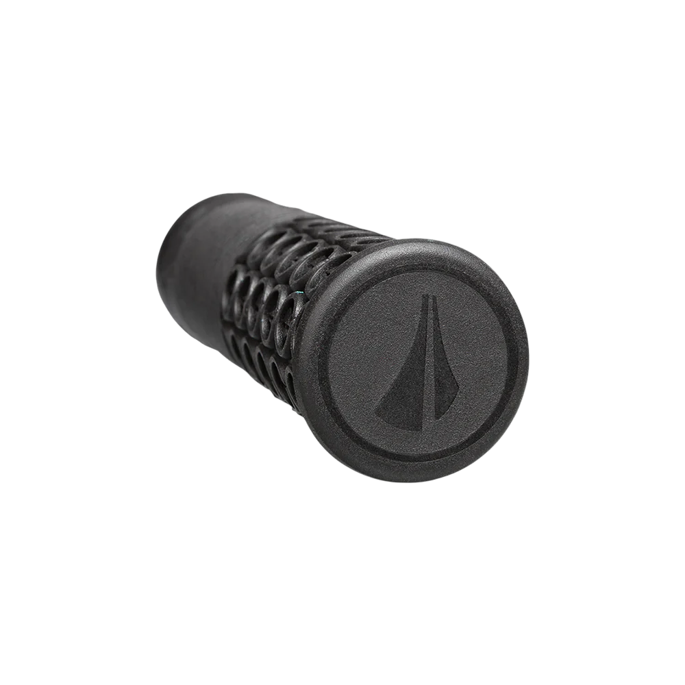 SDG THRICE λαβές 136 mm Μαύρο