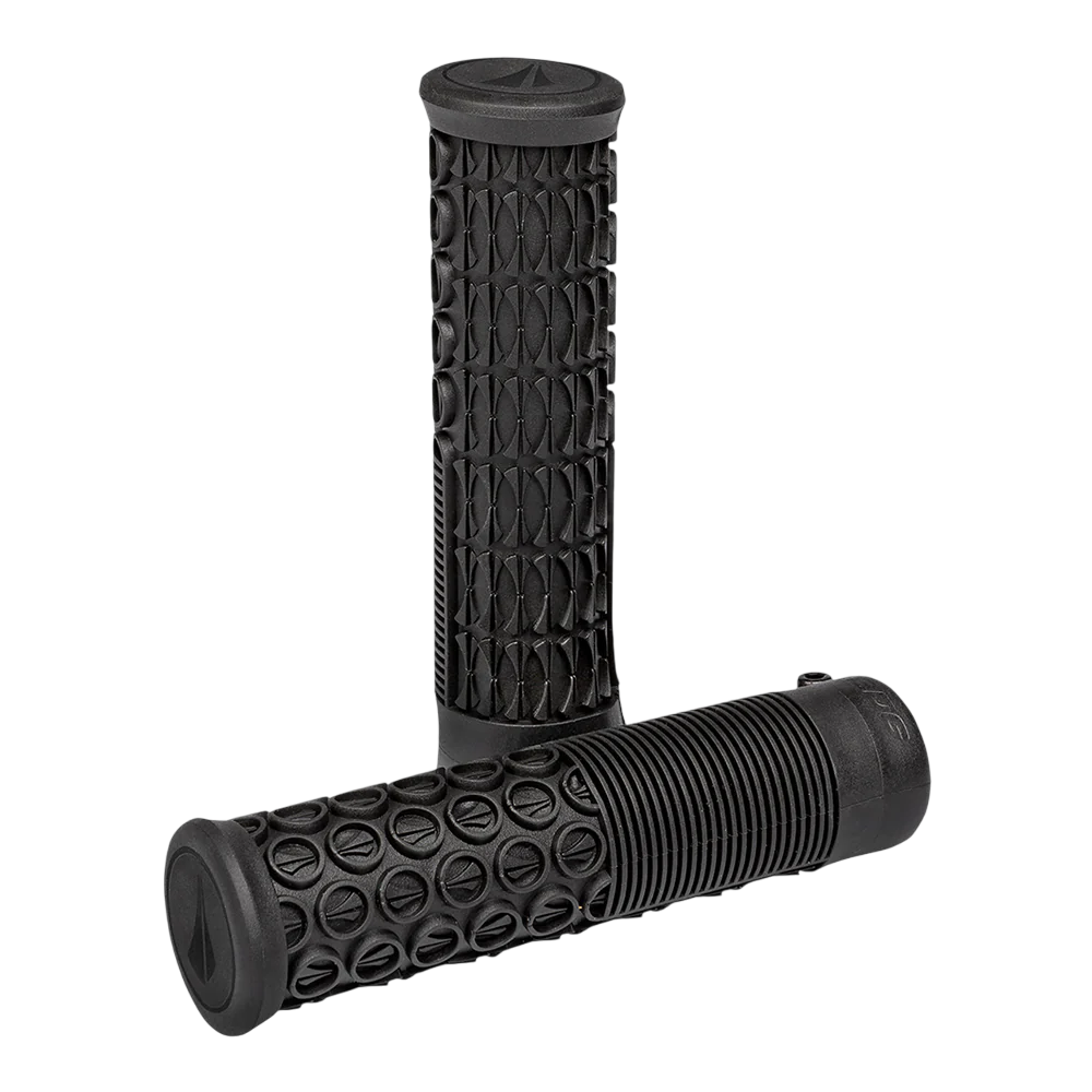 SDG THRICE λαβές 136 mm Μαύρο