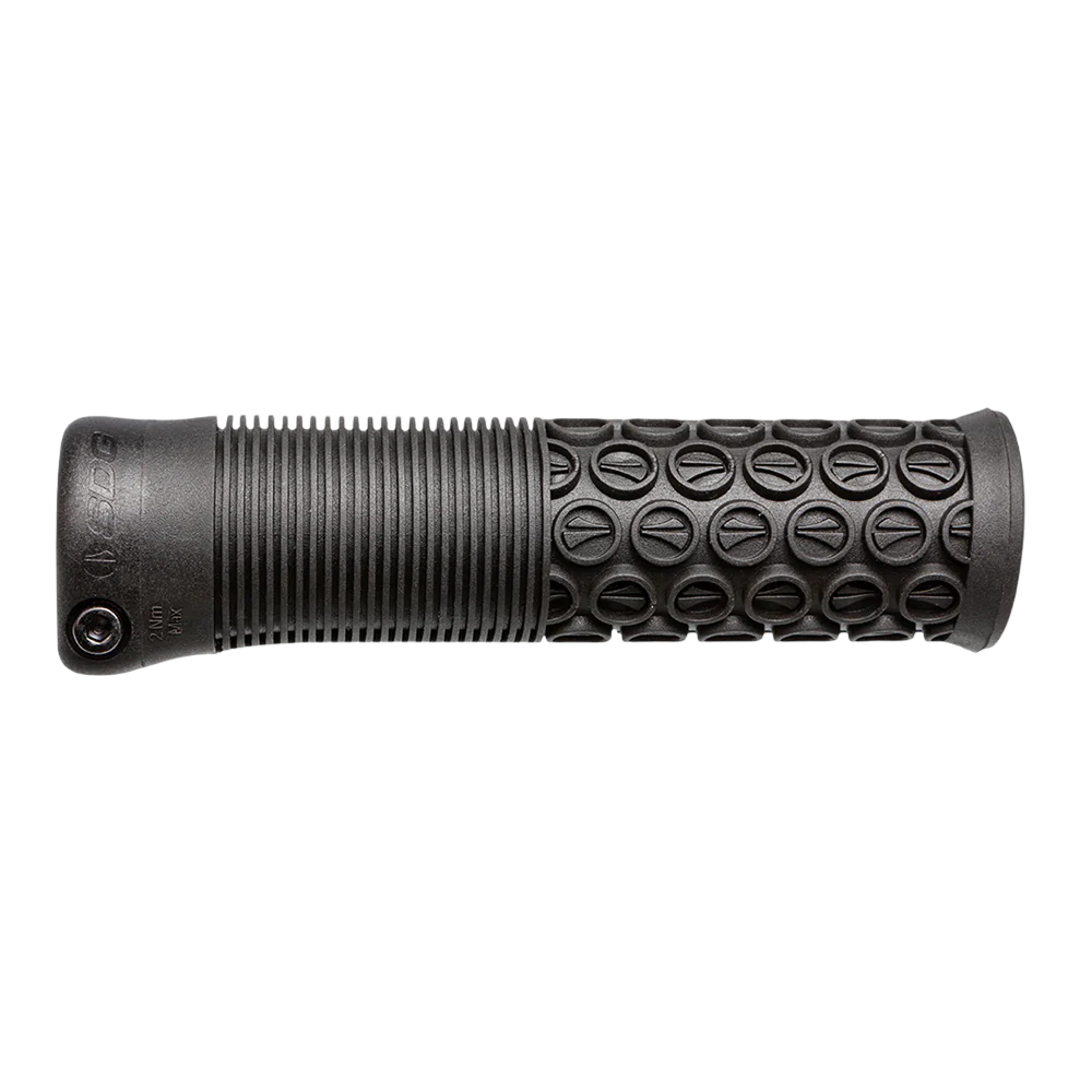 SDG THRICE λαβές 136 mm Μαύρο