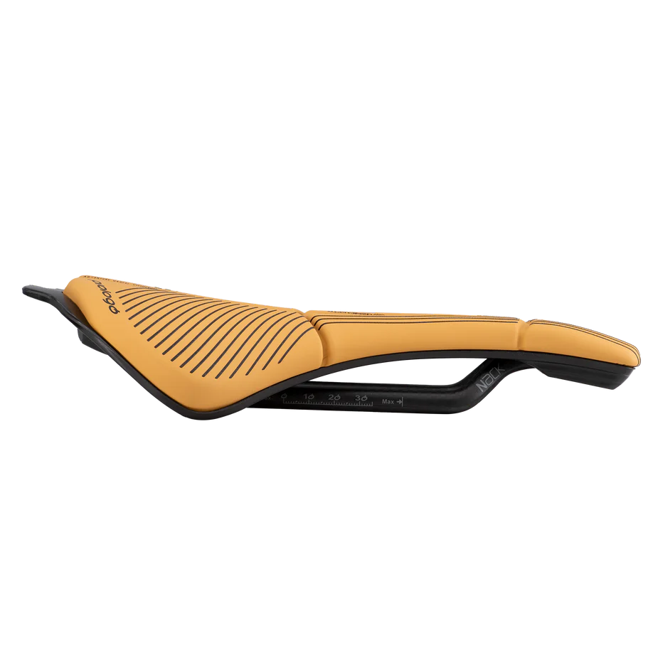 Σέλα PROLOGO SCRATCH M5 AGX PAS 147mm Rails Nack Brown