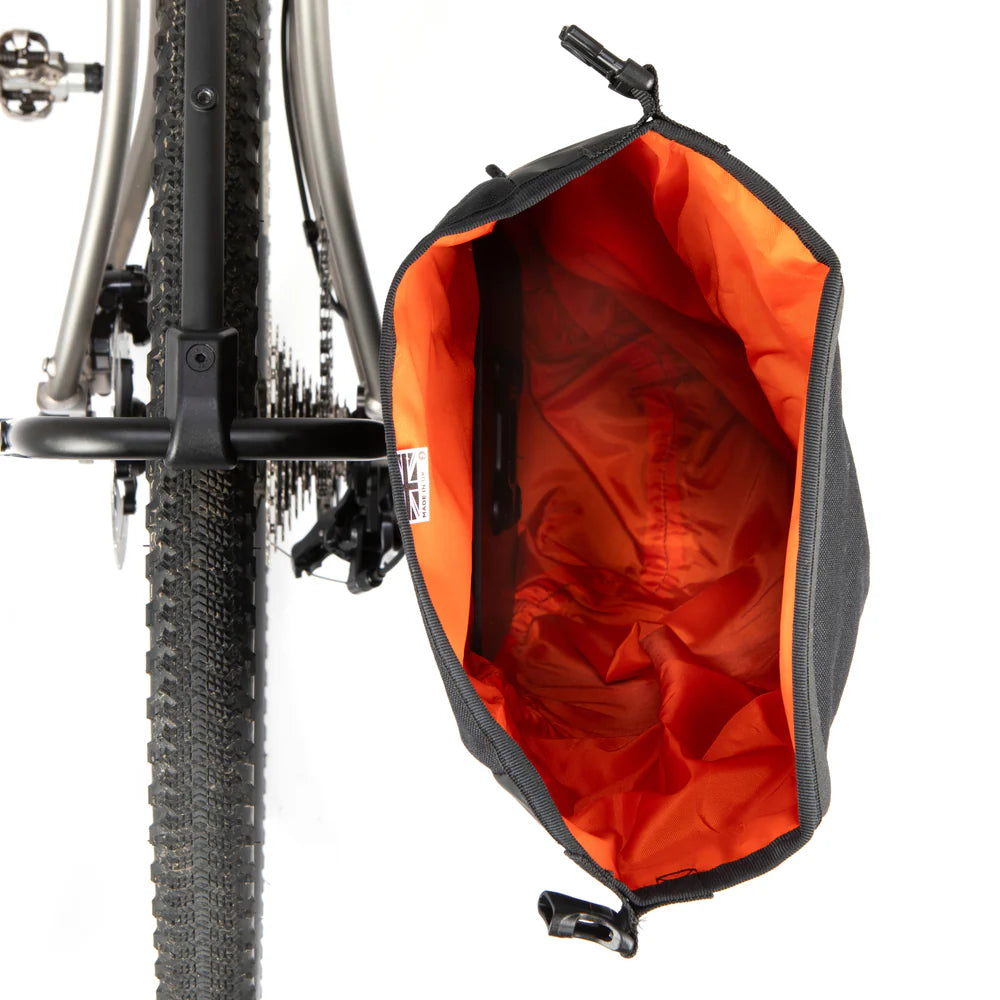 RESTRAP SWITCH Τσάντα πανοπλίας 10L Μαύρο