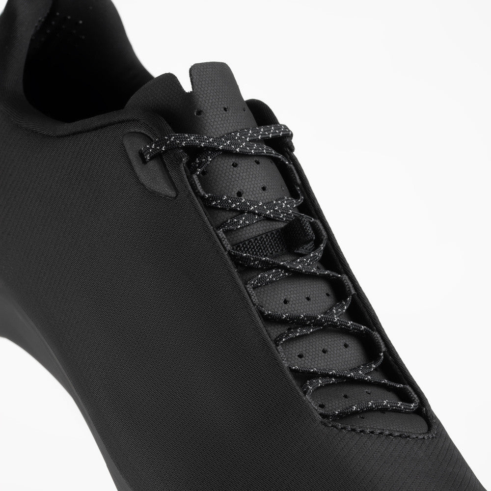 FIZIK BEAT Road Shoes - Black
