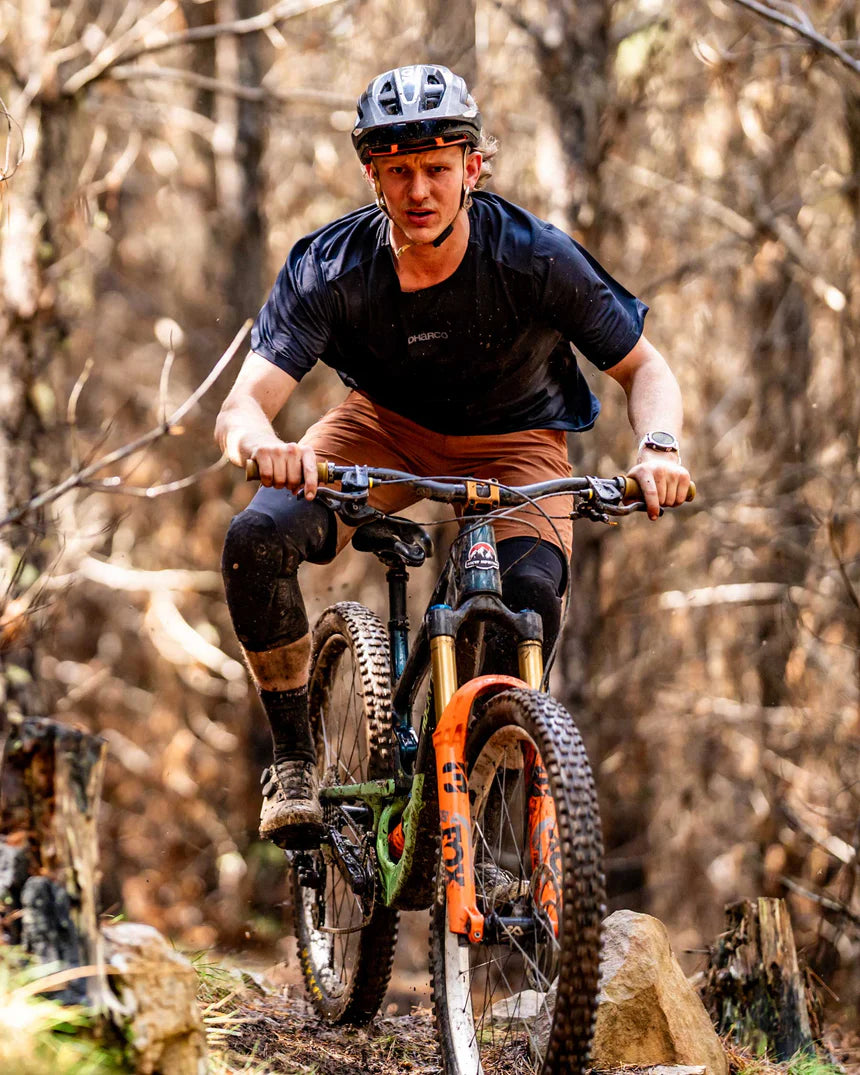 DHARCO TRAIL CANYON Short Brown