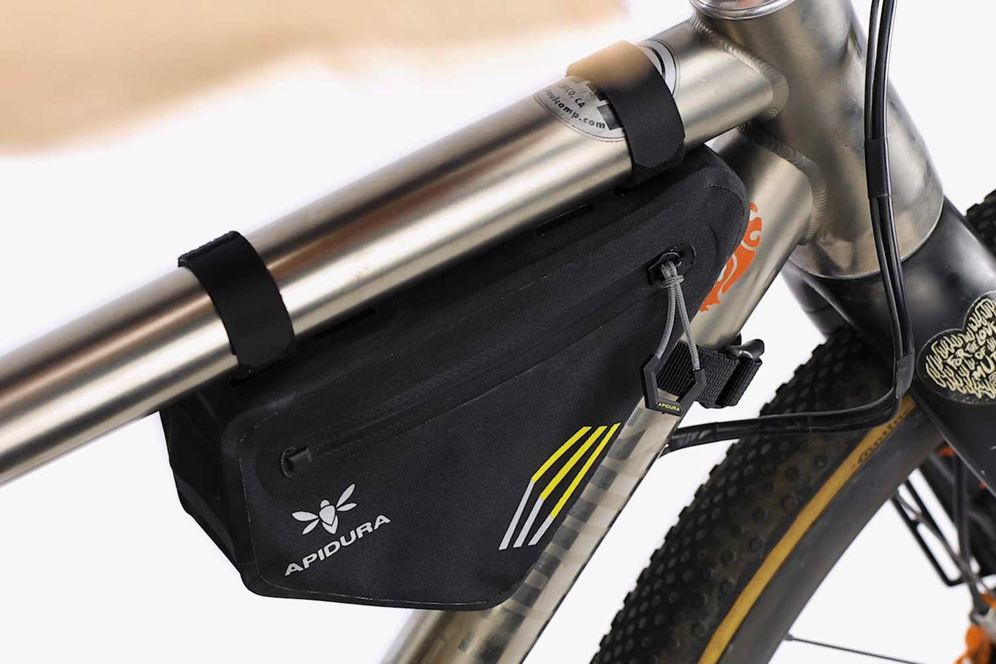Τσάντα πλαισίου APIDURA RACING FRAME PACK 1 L Μαύρο