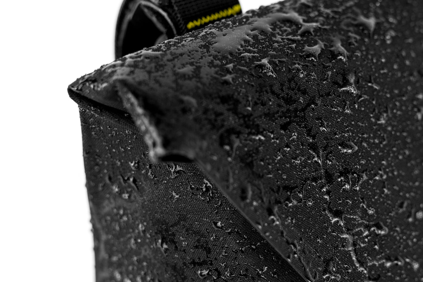 Τσάντα τιμονιού APIDURA RACING HANDLEBAR PACK 2 L Μαύρο